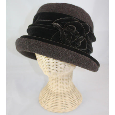 Jeanette Cloche with Flower